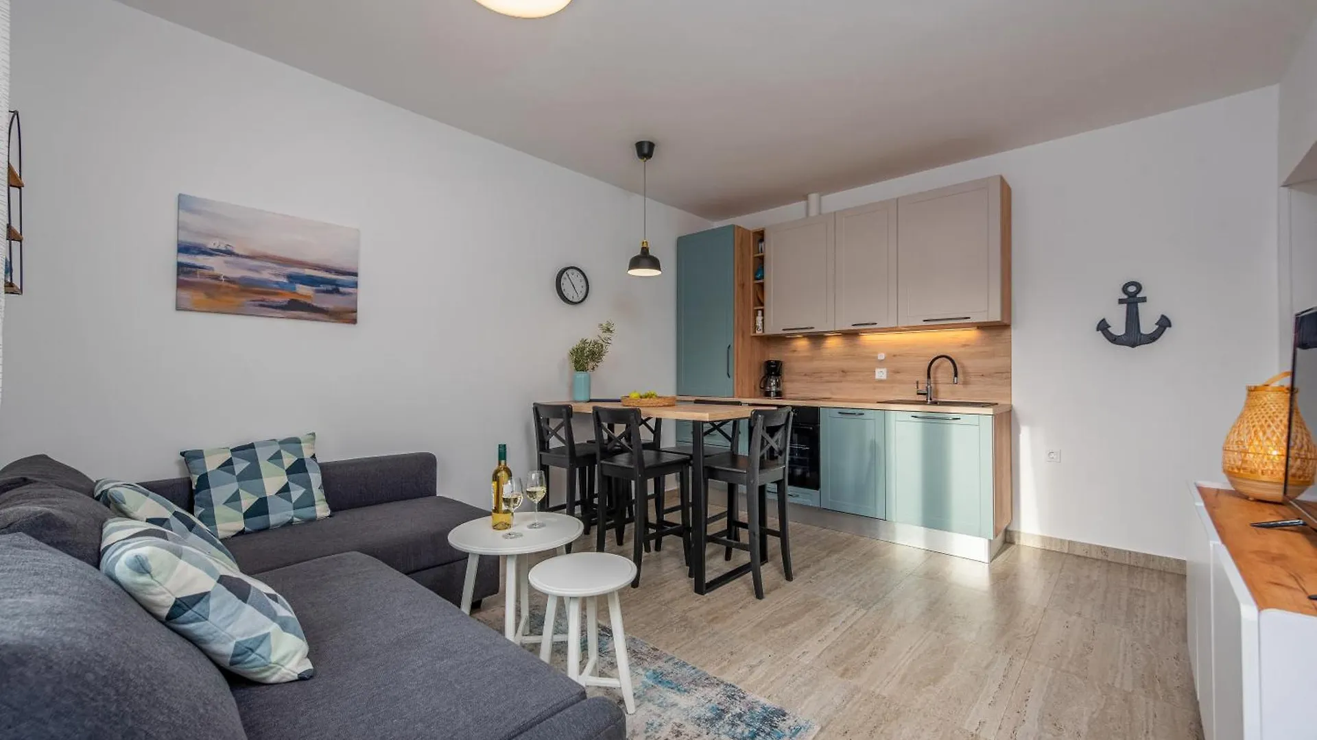 Dalmor Holiday House Rovanjska 0*,